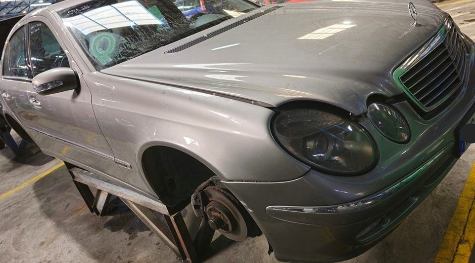 Mercedes E220 E270 E320 CDI W211 para venda as peças