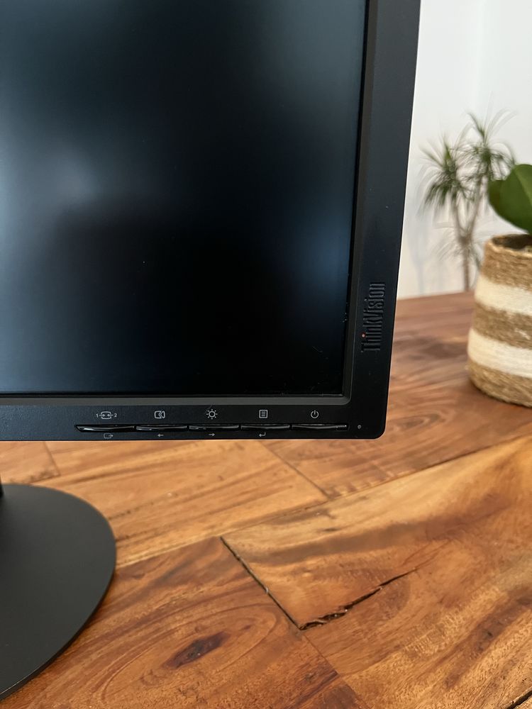 Monitor Lenovo ThinkVision T2224pD - 21,5’’