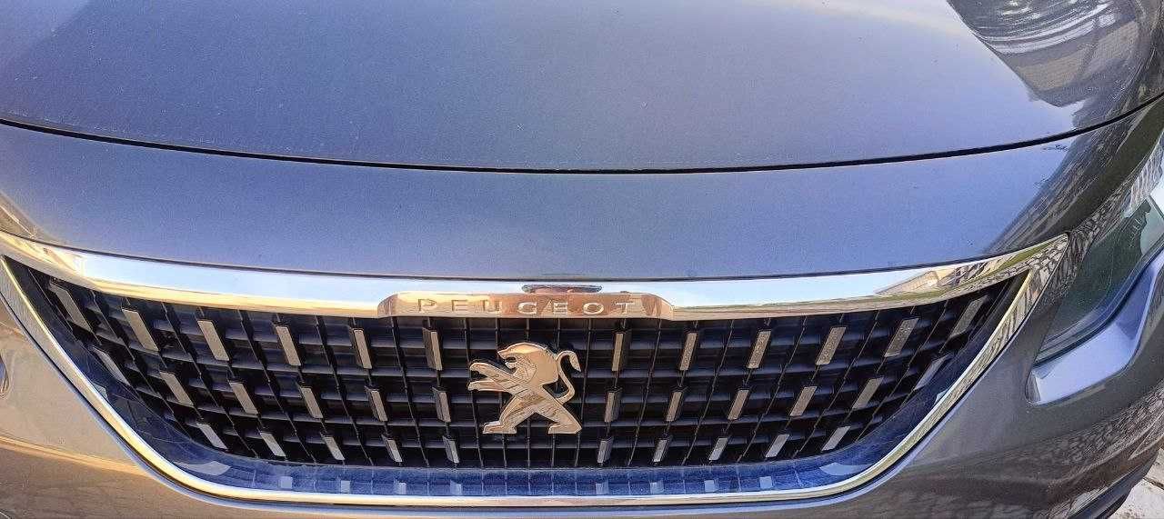 Peugeuot 2008, 89995 km, gasolina, dois proprietários, bateria nova