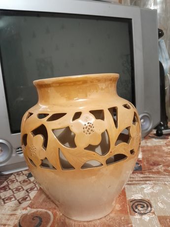Ажурная ваза вазон