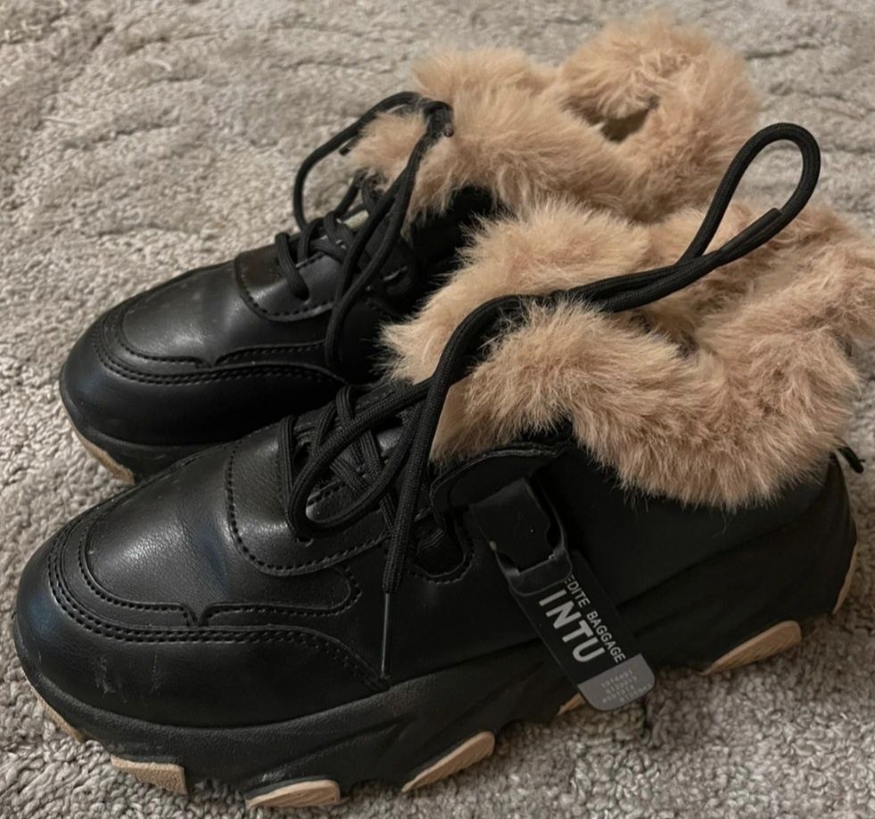 Buty zimowe damskie