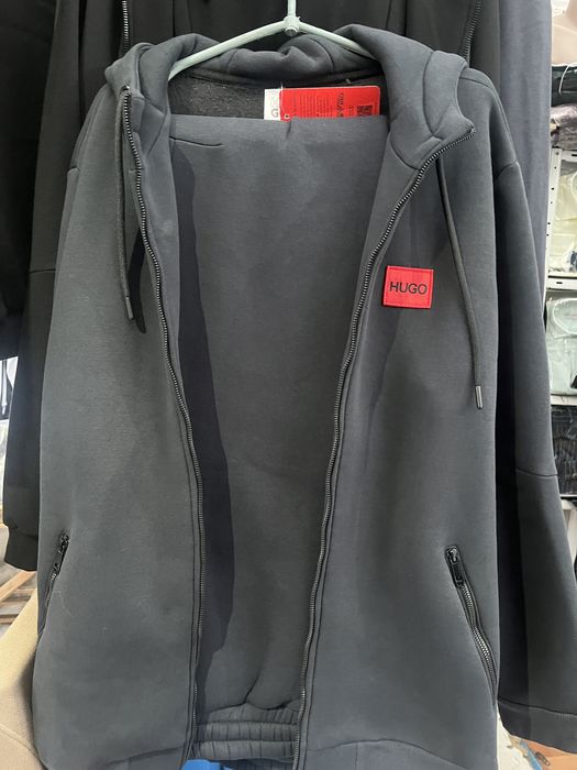 Чоловічий спортивний костюм від Hugo Boss