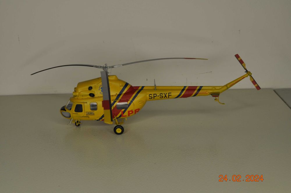 Śmigłowiec LPR Mi-2 Pogotowie SP-SXF Helikopter GOTOWY 1/48