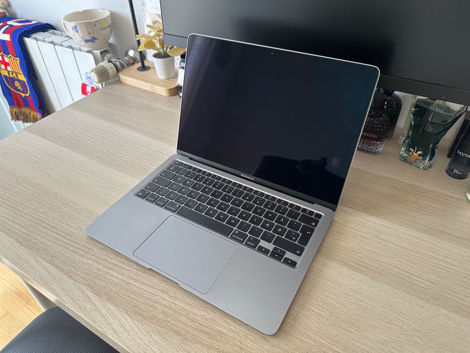 Macbook Air M1 8GB 256GB