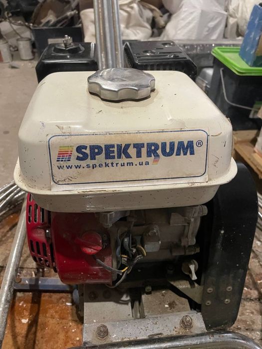 Продам Затирачную машину Spektrum  (Honda GX160)