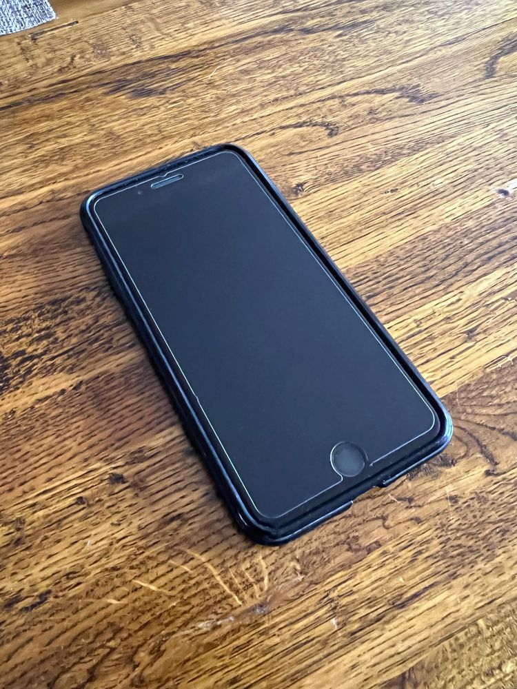 iPhone 8+ PLUS 64GB Spacegrey + etui + szkło