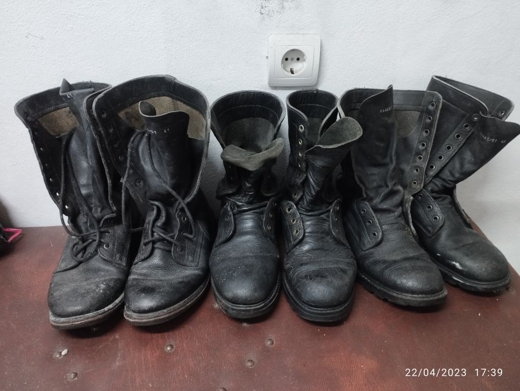 Botas militares pretas