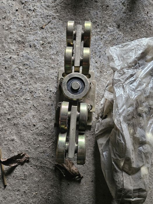 Wózek jezdny do bramy 70mm 9 rolek duży