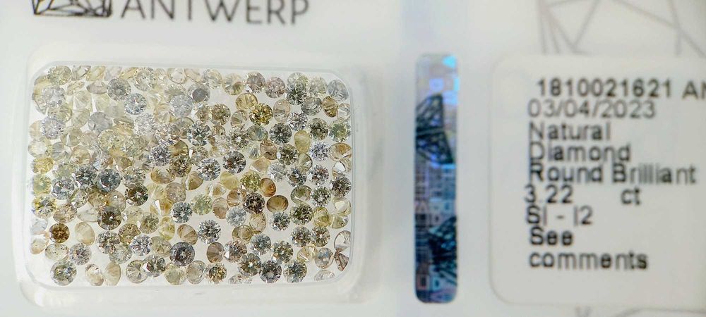 174 pcs Diamantes - 3.22 ct - Brilhante