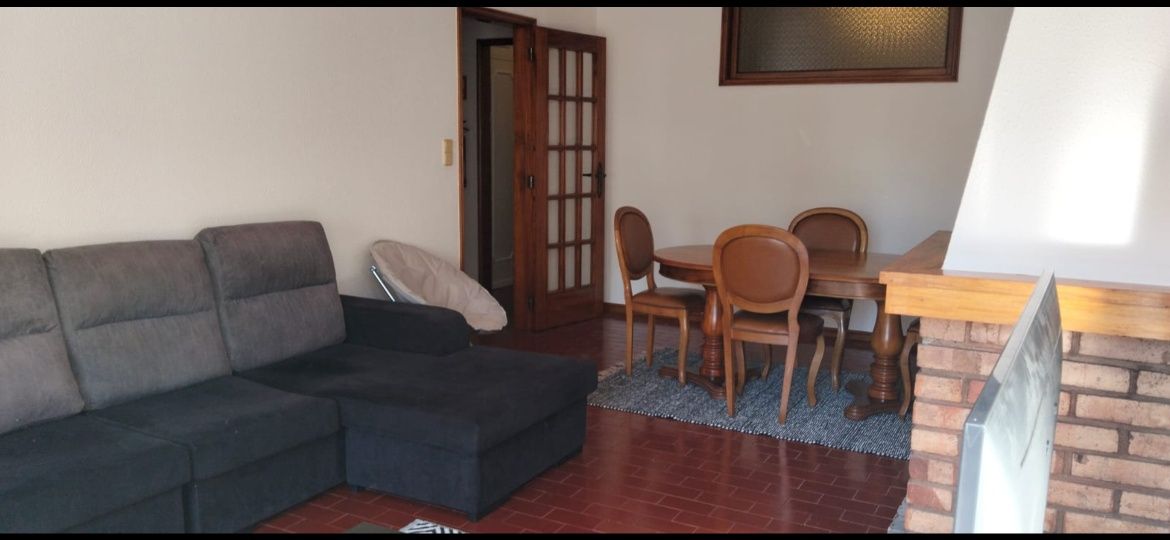 Alugam se quartos
