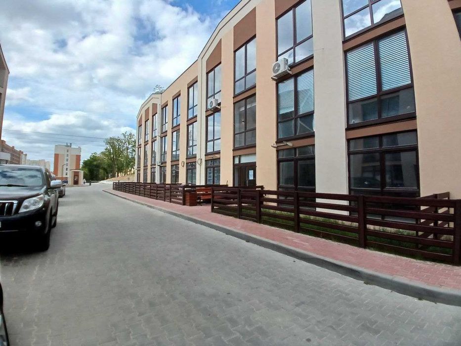 1м2=650уе Продам двокімнатну квартиру з власним двориком. Розстрочка