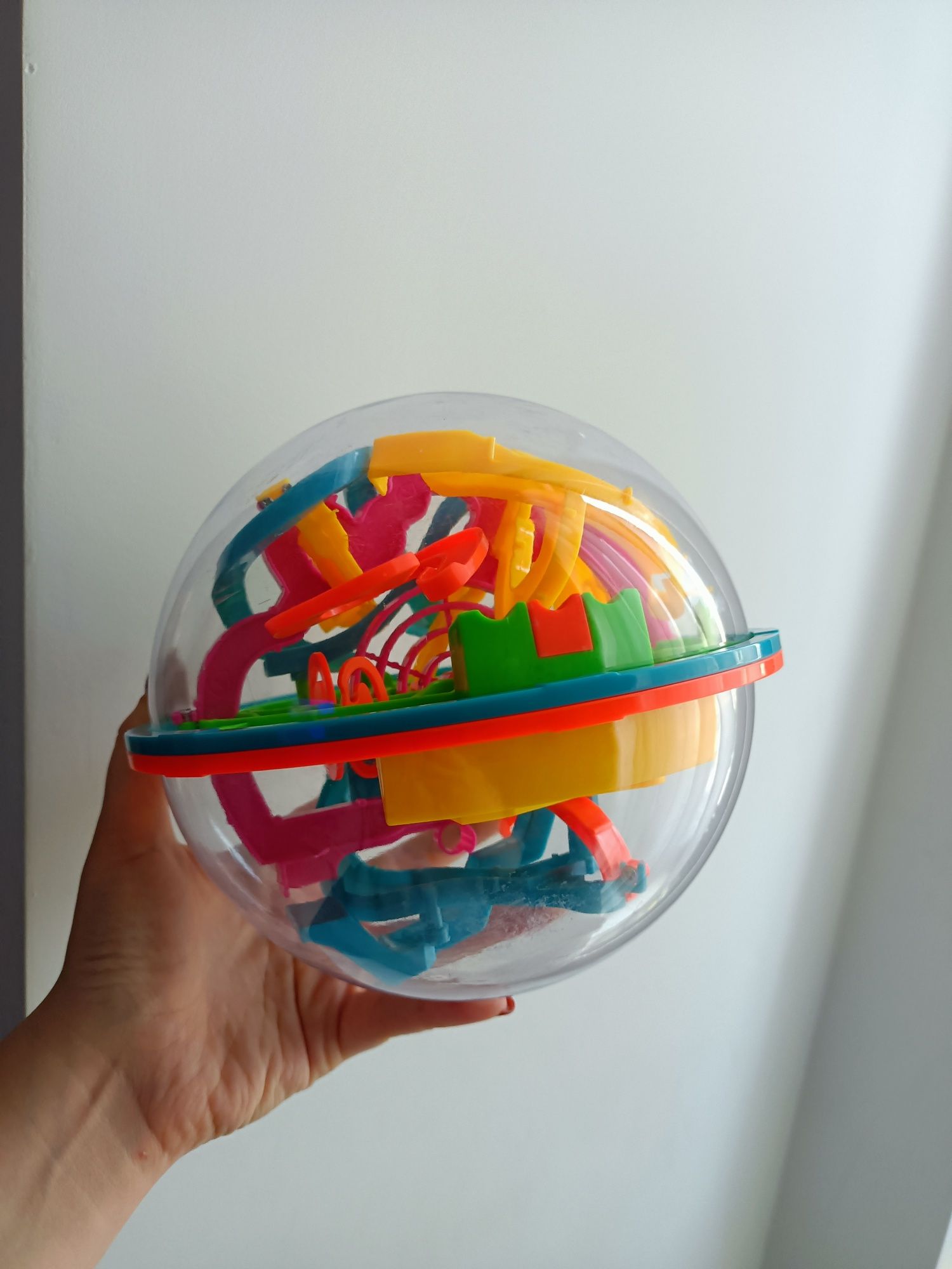 Gra zręcznościowa logiczna labirynt z kulką 3D