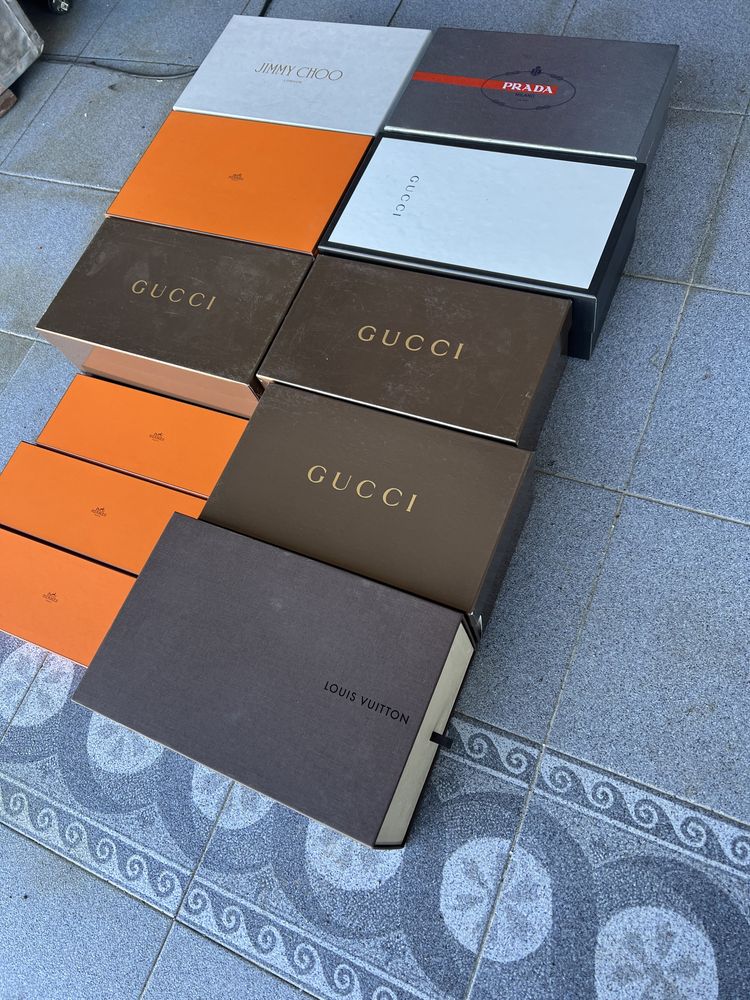 Caixas  gucci Hermes prada jimmy Cho