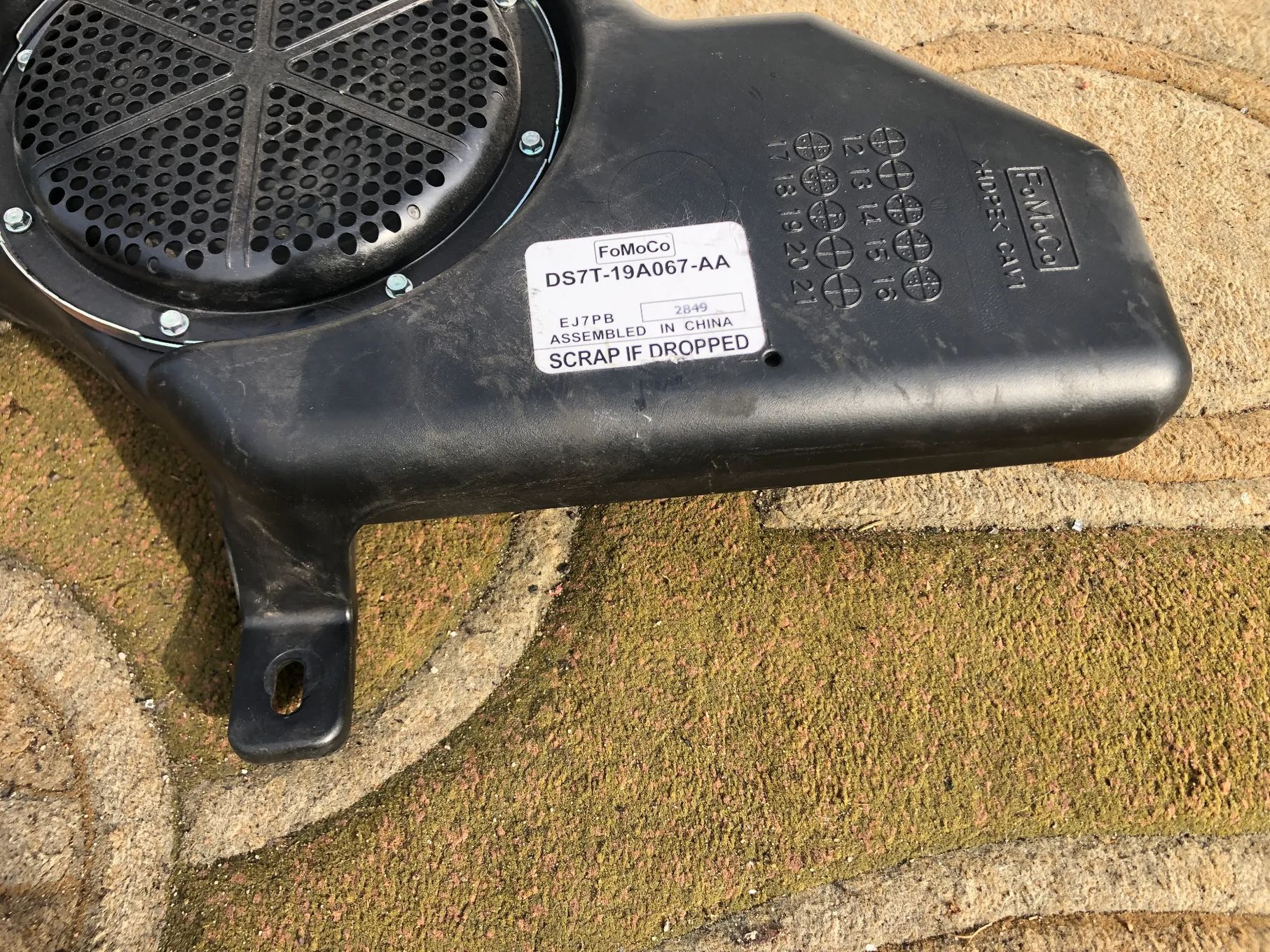 GŁOŚNIK SUBWOOFER FORD MONDEO MK5 DS7T-19A067-AA