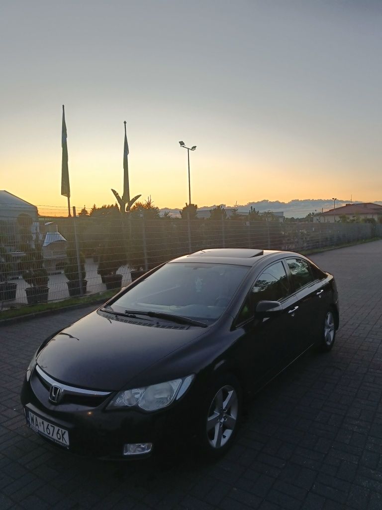 Honda Civic 1.8 B+G automat Executive