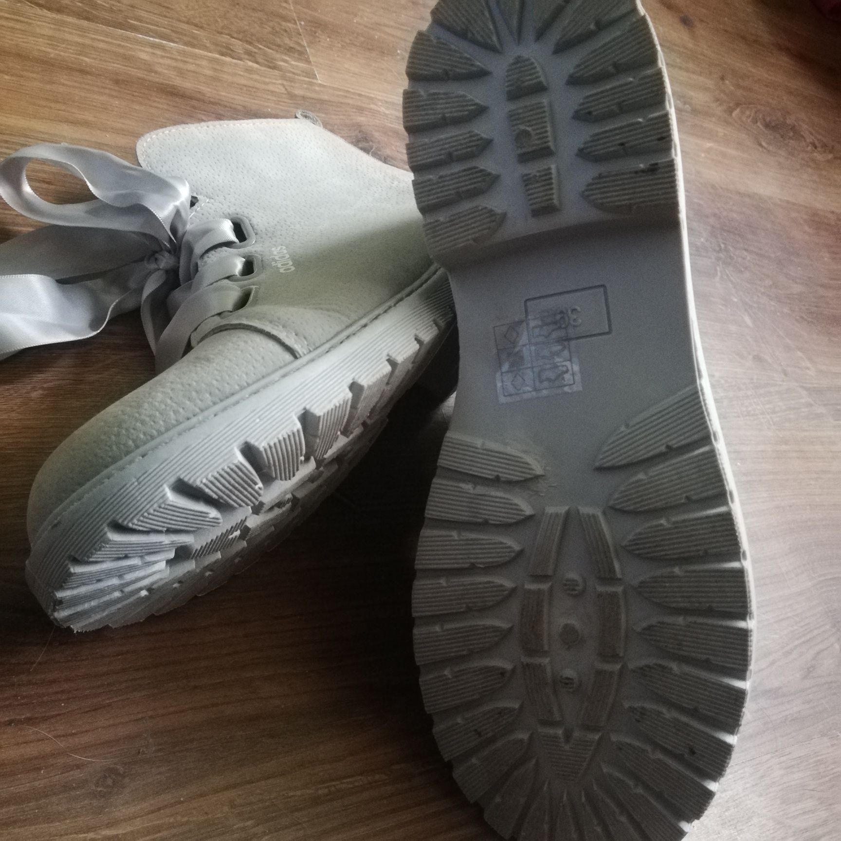 Trapery adidas damskie