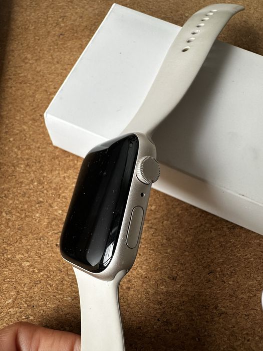 Apple Watch SE (2gen) 44mm - Bateria 97%