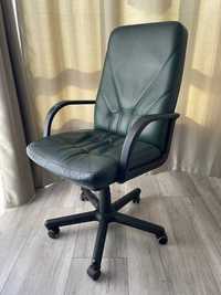 Крісло офісне, м'яке, поворотне, зелене, 1489 грн, самовивіз або пошта
