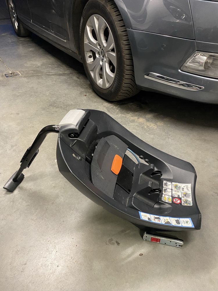 Nosidelko z bazą Cybex