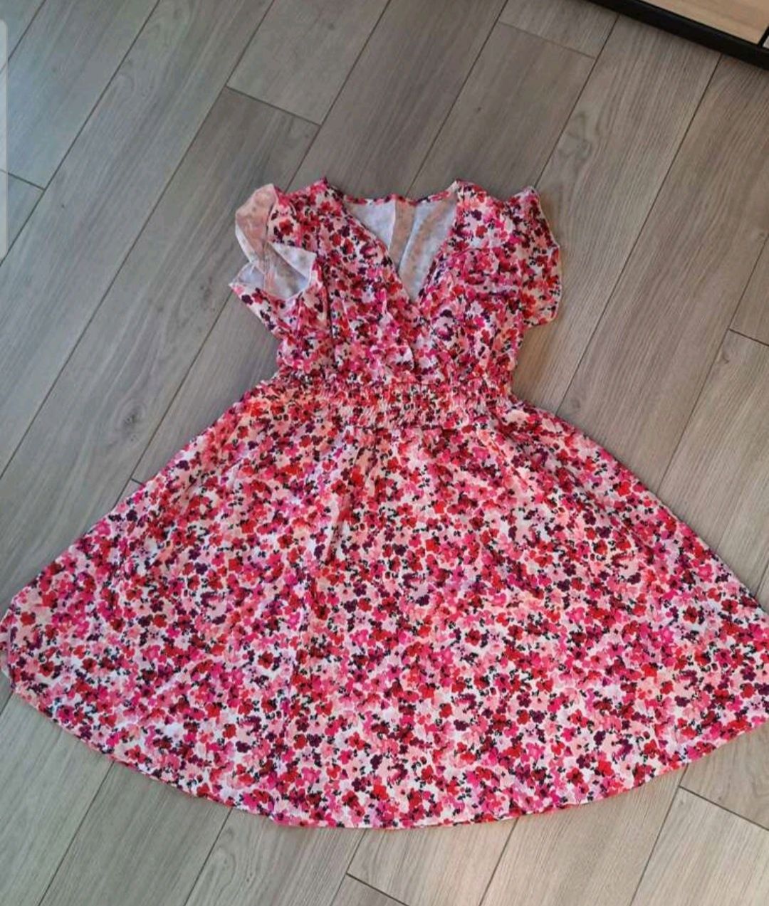 Przepiękna sukienka wesele/ chrzciny 2023