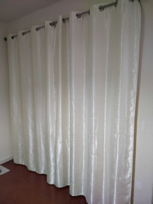 Cortinas opacas/ reposteiros