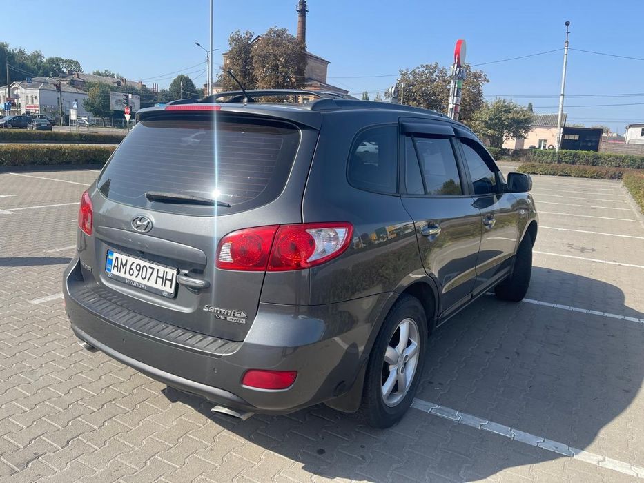 Продам хюндай сантафе 2008 року газ бензин