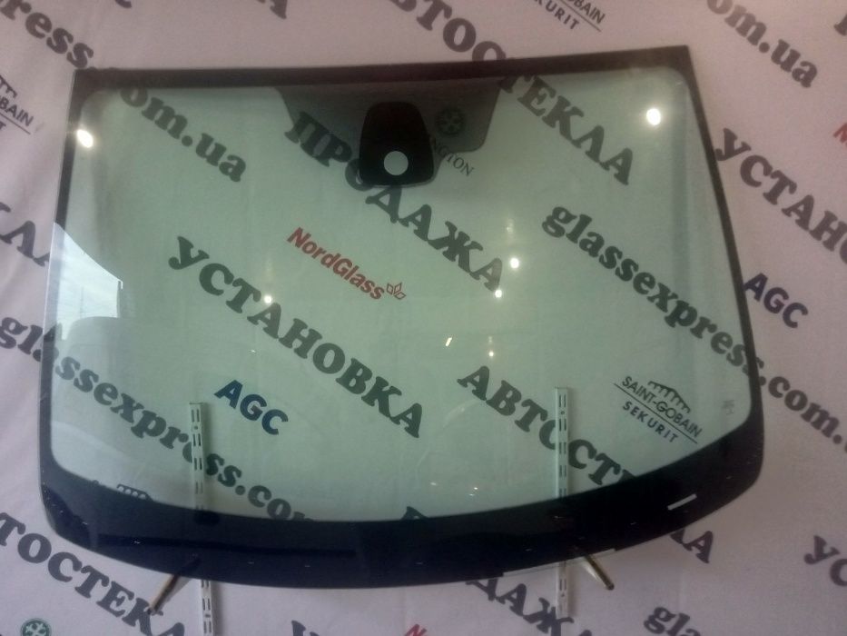 Лобове скло Nissan Qashqai 2007-2013 Вітрове скло Ніссан Кашкай