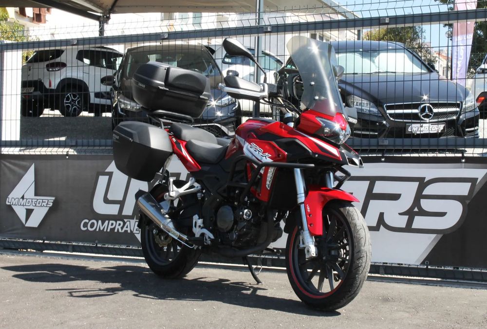 Benelli TRK 251
