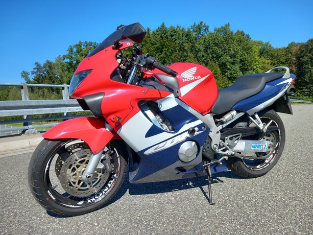 Honda cbr 600 f4