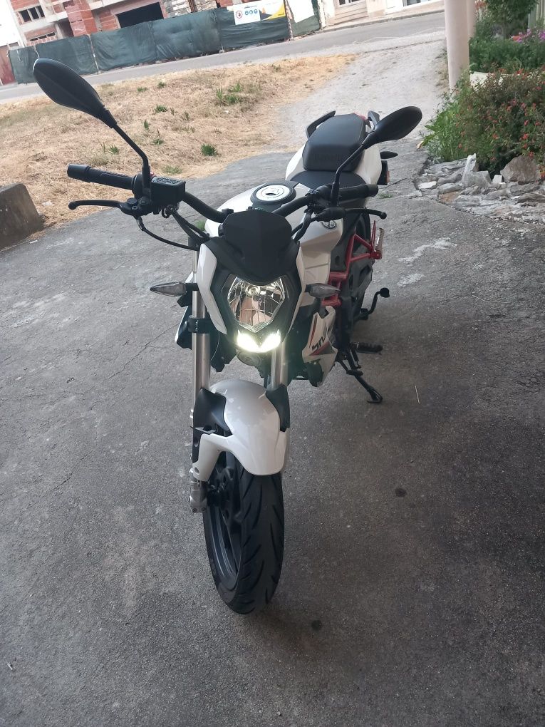Benelli 125 usada