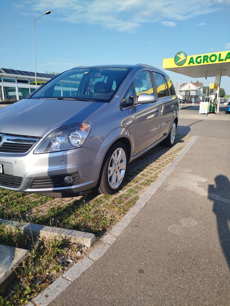 Opel Zafira 2.0 T.B