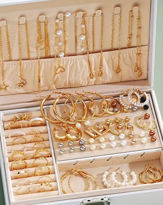 Wyprzedaż biżuterii całe zestawy nowy