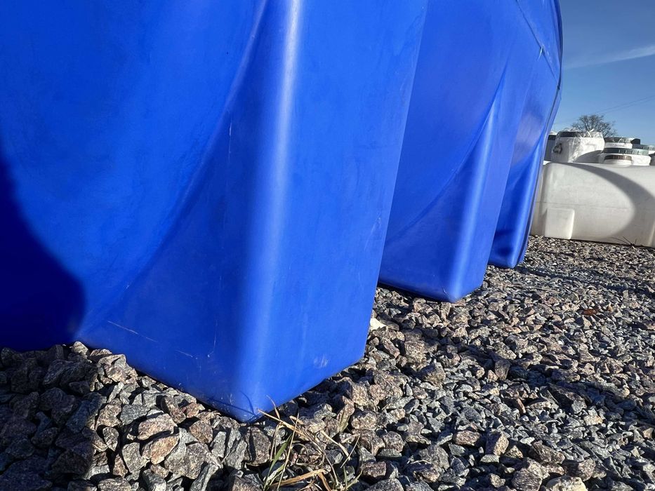 Бак 3000л горизонтальний  питної  для води