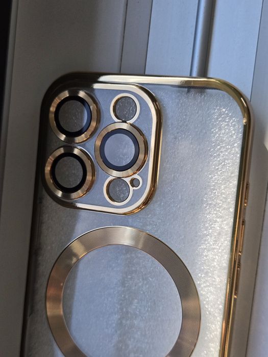Luksusowe magnetyczne etui do bezprzewodowego ładowania 16pro