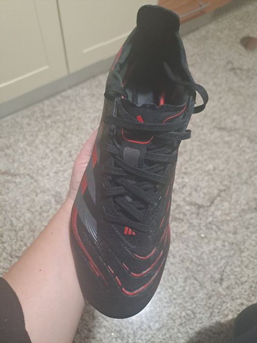 Adidas predator tamanho 41 -1/3