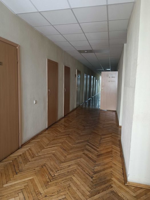 Лівий Берег м.Чернігівська Гетьмана Полуботка Броварський пр БЦ БЕАРС