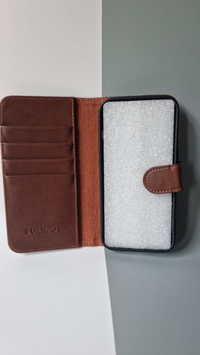 ETUI do IPhone 14 Pro SAUNPOT z klapka EKO skórą case portfel