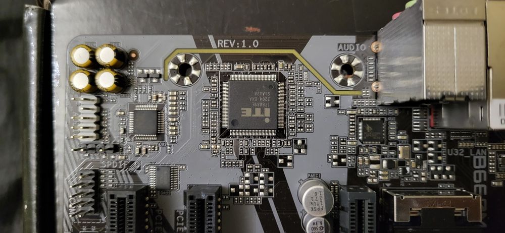 Материнська плата Gigabyte B660M DS3H DDR4 (s1700, Intel B660)