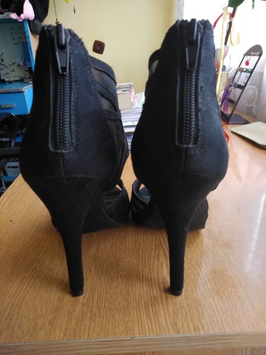 Szpilki bardzo dobry stan