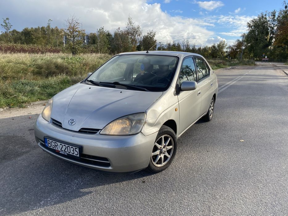 Toyota Prius 1.5 Benzyna + Hybryda