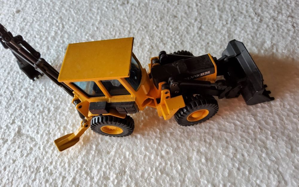 Raro "JOAL Toys" 1:50 VOLVO BM