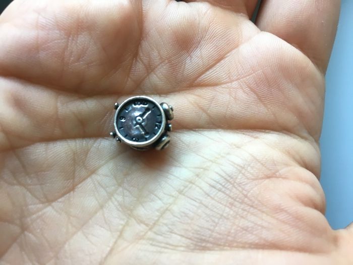 Contas Amor e Baci para pulseira Pandora