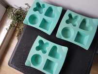Tupperware silikonowa forma 4 kształty serce koło kwadrat krzyżykx3szt