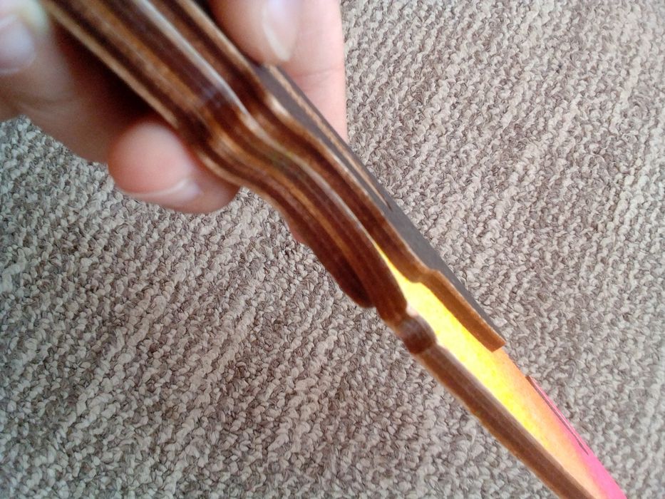 Дерев'яний Ніж...