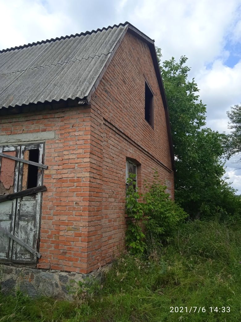 Продам будинок .