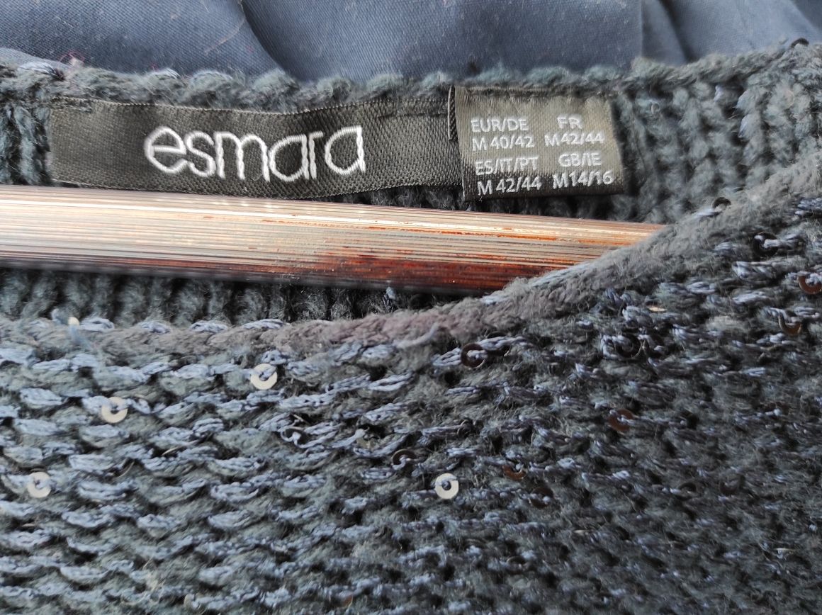 572. Bluzka sweter z cekinami Esmara r. 42 r. 14 r.XL