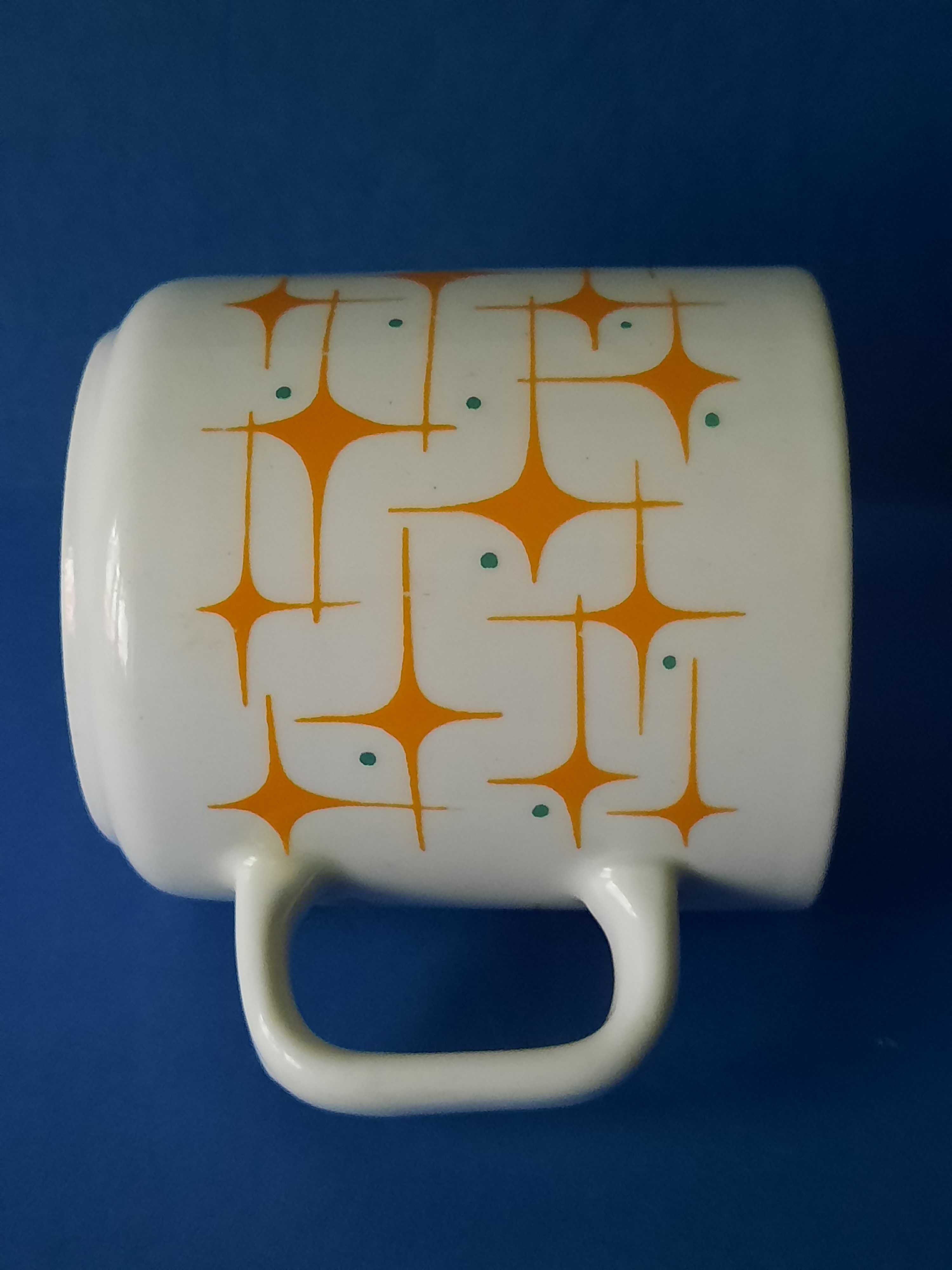 kubek z uchem-porcelana Lubiana, PRL