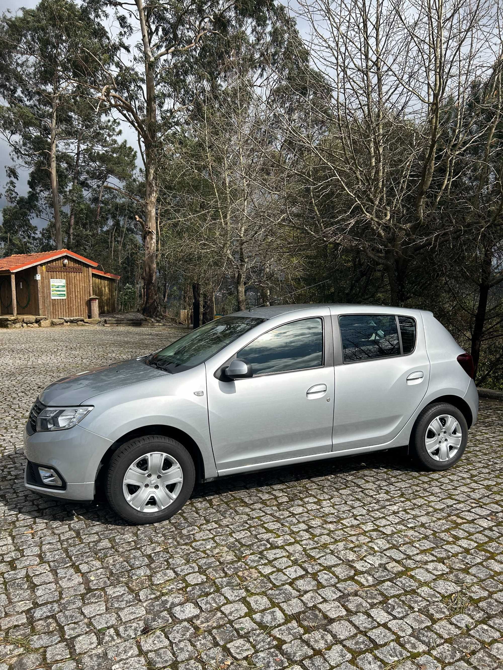 Dacia Sandero 1.0 com GPS - ano 2020