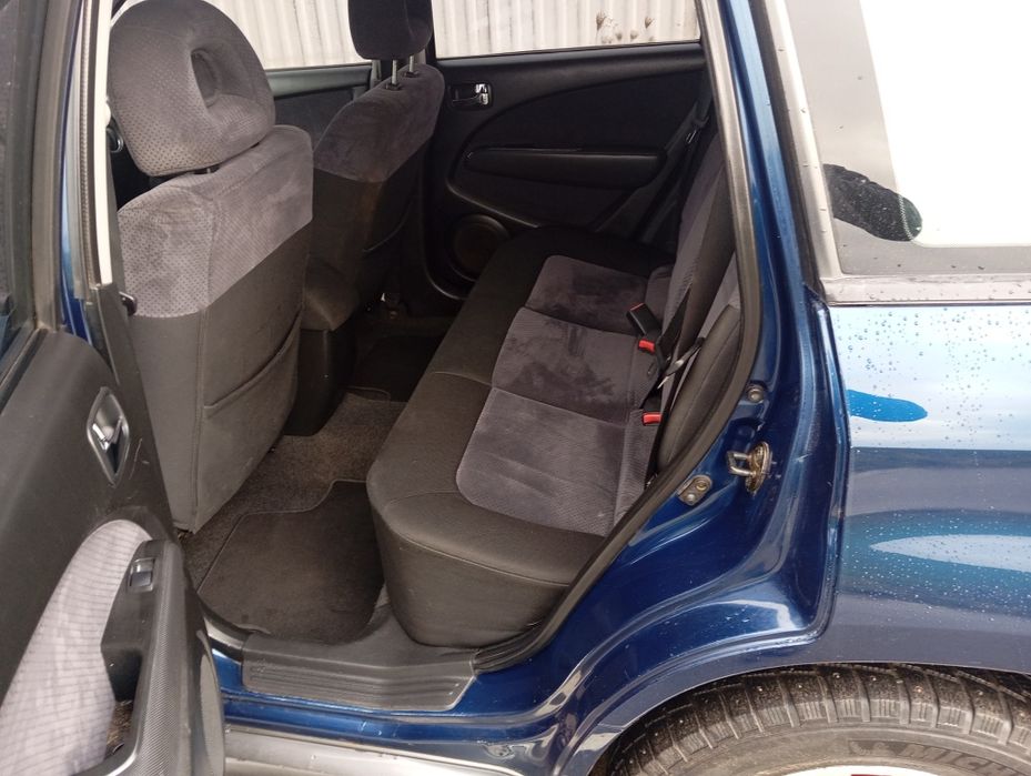 Продам хороше авто Mitsubishi Outllander 2004 року