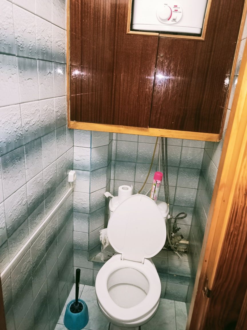 Харьковский, Позняки, Драгоманова 3Б